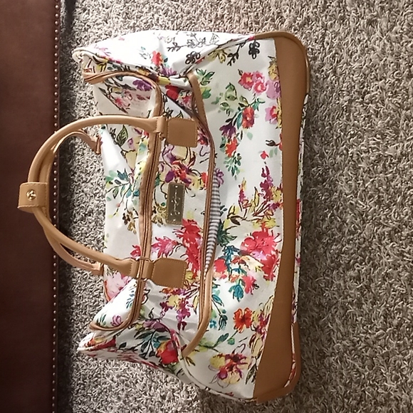 Jessica Simpson Bags Jessica Simpson Floral Rolling Lugage Poshmark